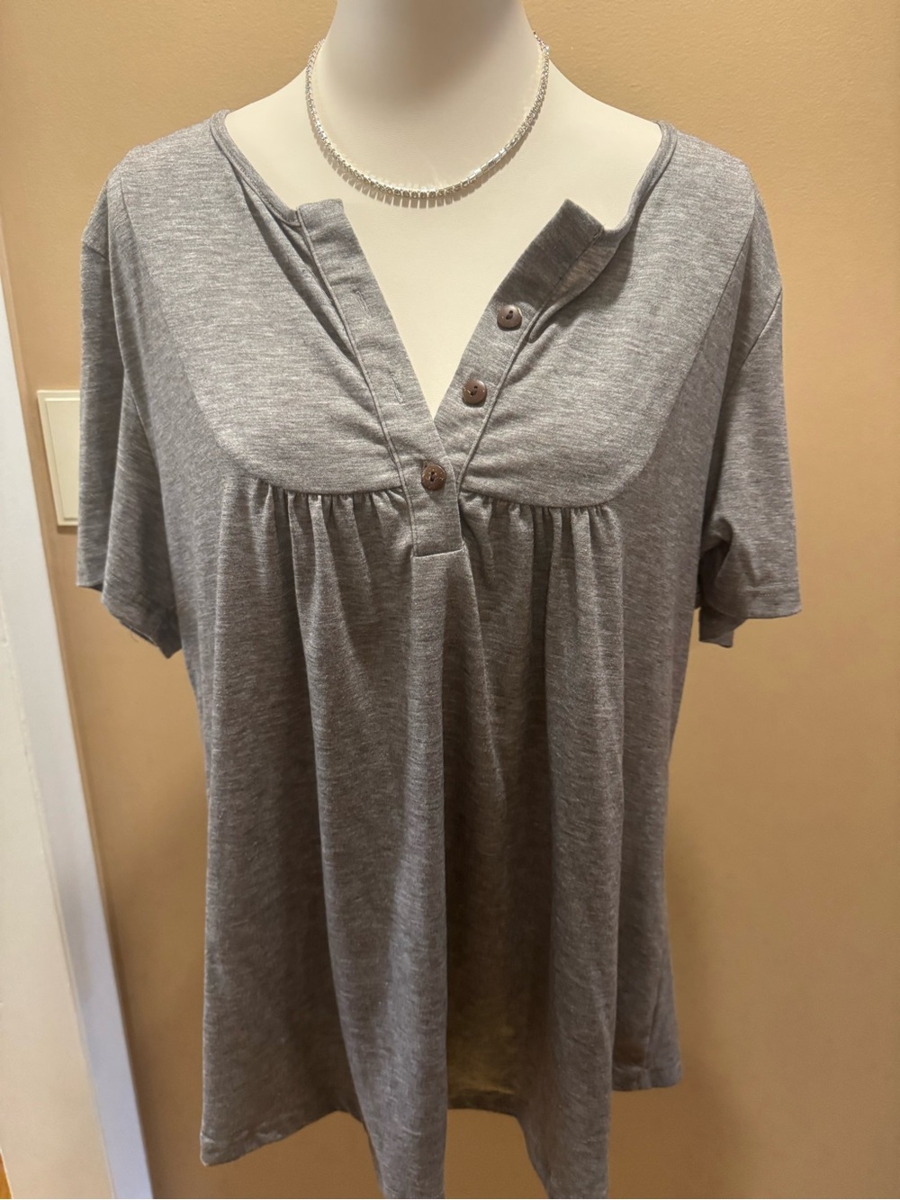 Everyday Grey Henley Short Sleeve Top - Women's